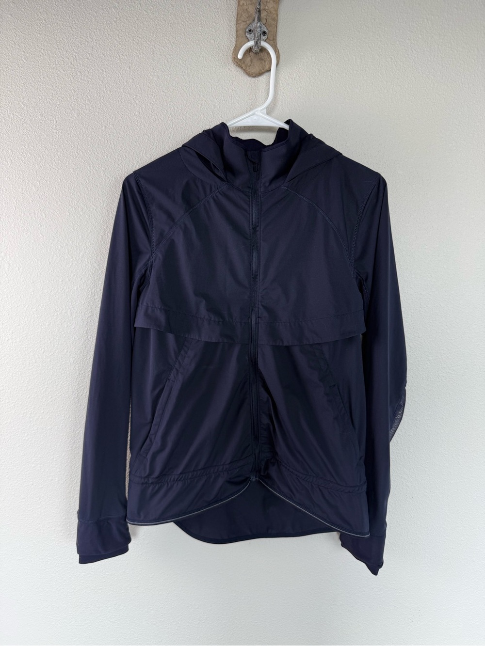 Lululemon Kicking Asphalt Jacket Midnight Navy Blue Running Casual Women’s 6 - Picture 4 of 16